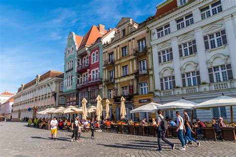 5pm central time to est|CT to EST to Timisoara, Romania .